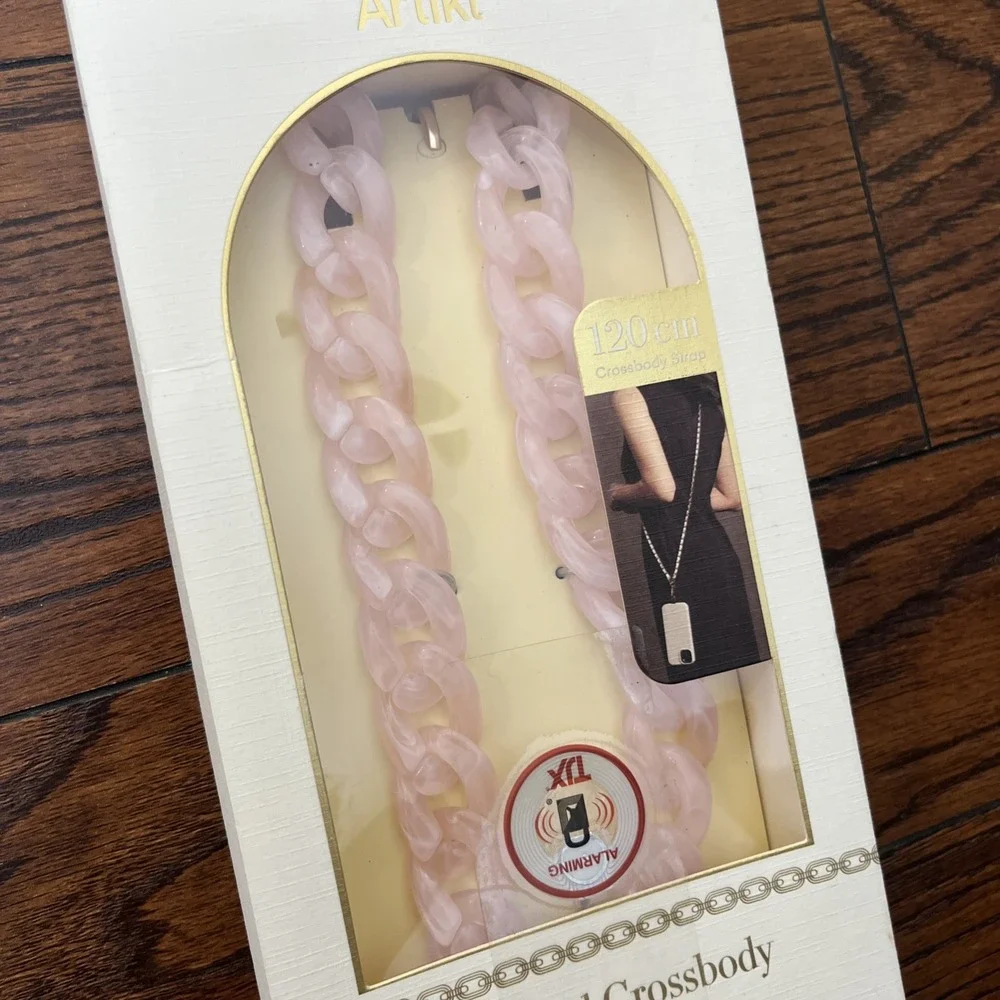 Artikl Phone Strap Universal Crossbody Pastel Pink Chunky Chain Link NIB